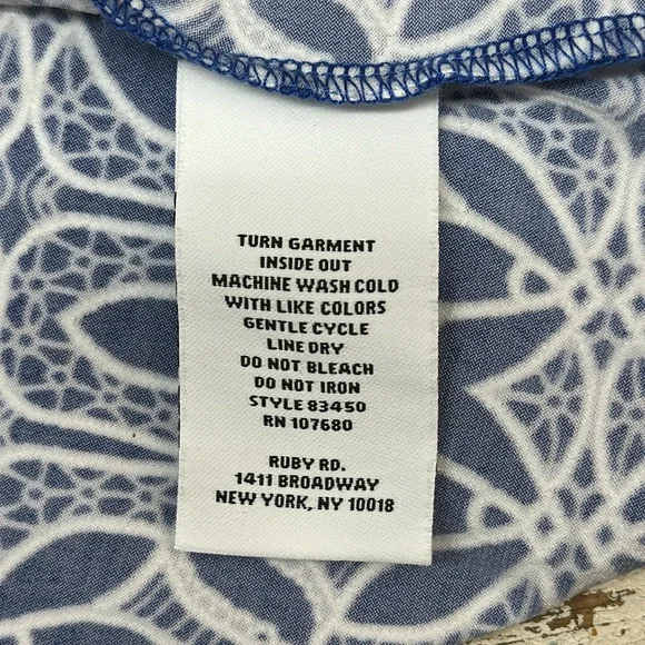 Ruby Rd. open Front Top. XL - Picture 8 of 9